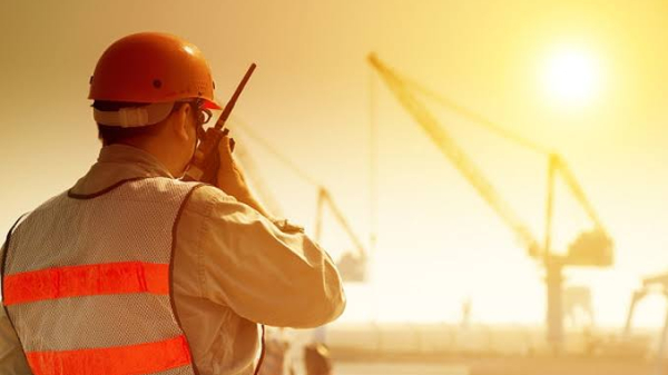 Vremea extremă întârzie lucrările pe marile șantiere și schimbă regulile din construcții